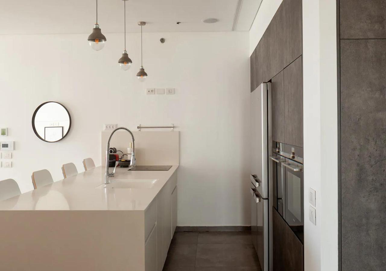 Oַ&O Group- Luxury Penthouse Jacuzzi Sea 36 Floor Apartment บัตยัม ภายนอก รูปภาพ