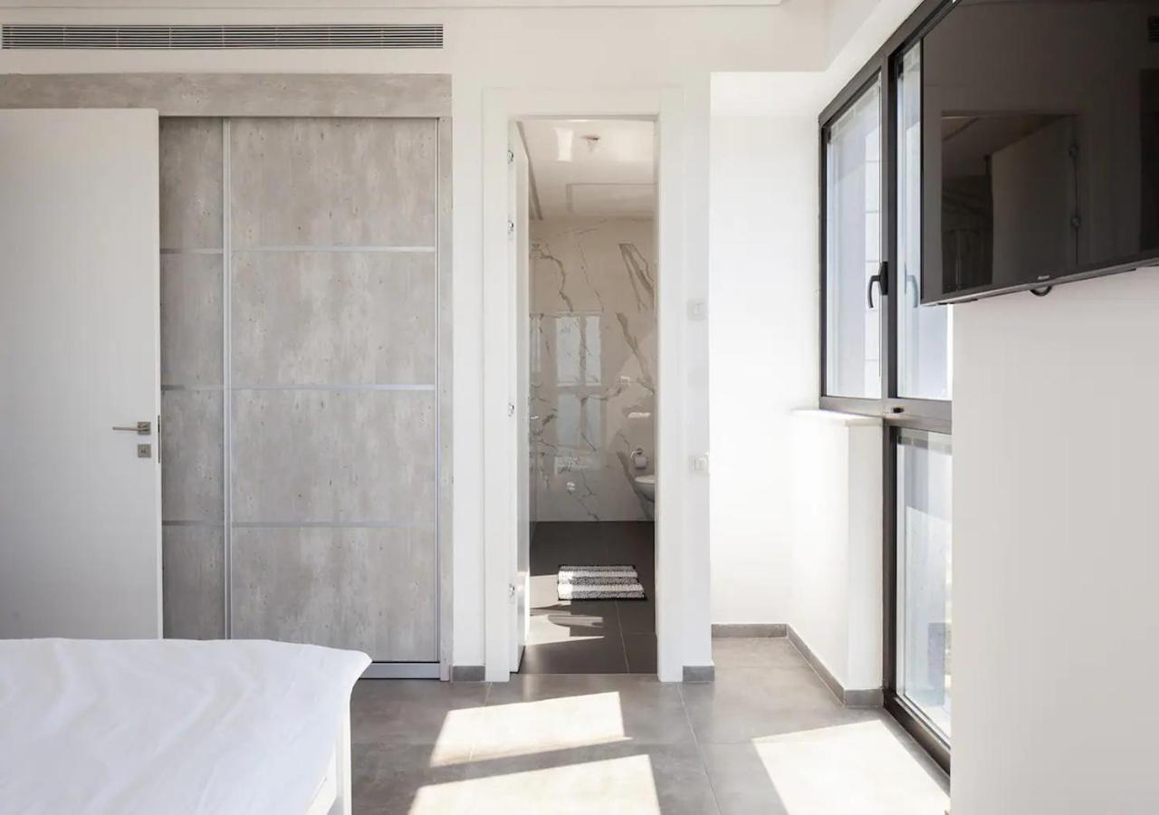 Oַ&O Group- Luxury Penthouse Jacuzzi Sea 36 Floor Apartment บัตยัม ภายนอก รูปภาพ