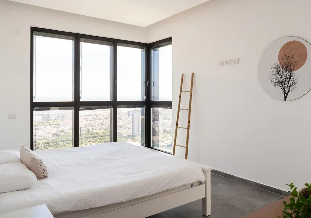 Oַ&O Group- Luxury Penthouse Jacuzzi Sea 36 Floor Apartment บัตยัม ภายนอก รูปภาพ