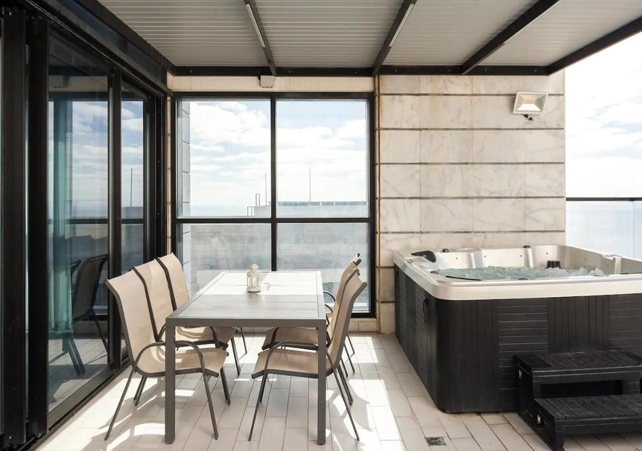 Oַ&O Group- Luxury Penthouse Jacuzzi Sea 36 Floor Apartment บัตยัม ภายนอก รูปภาพ