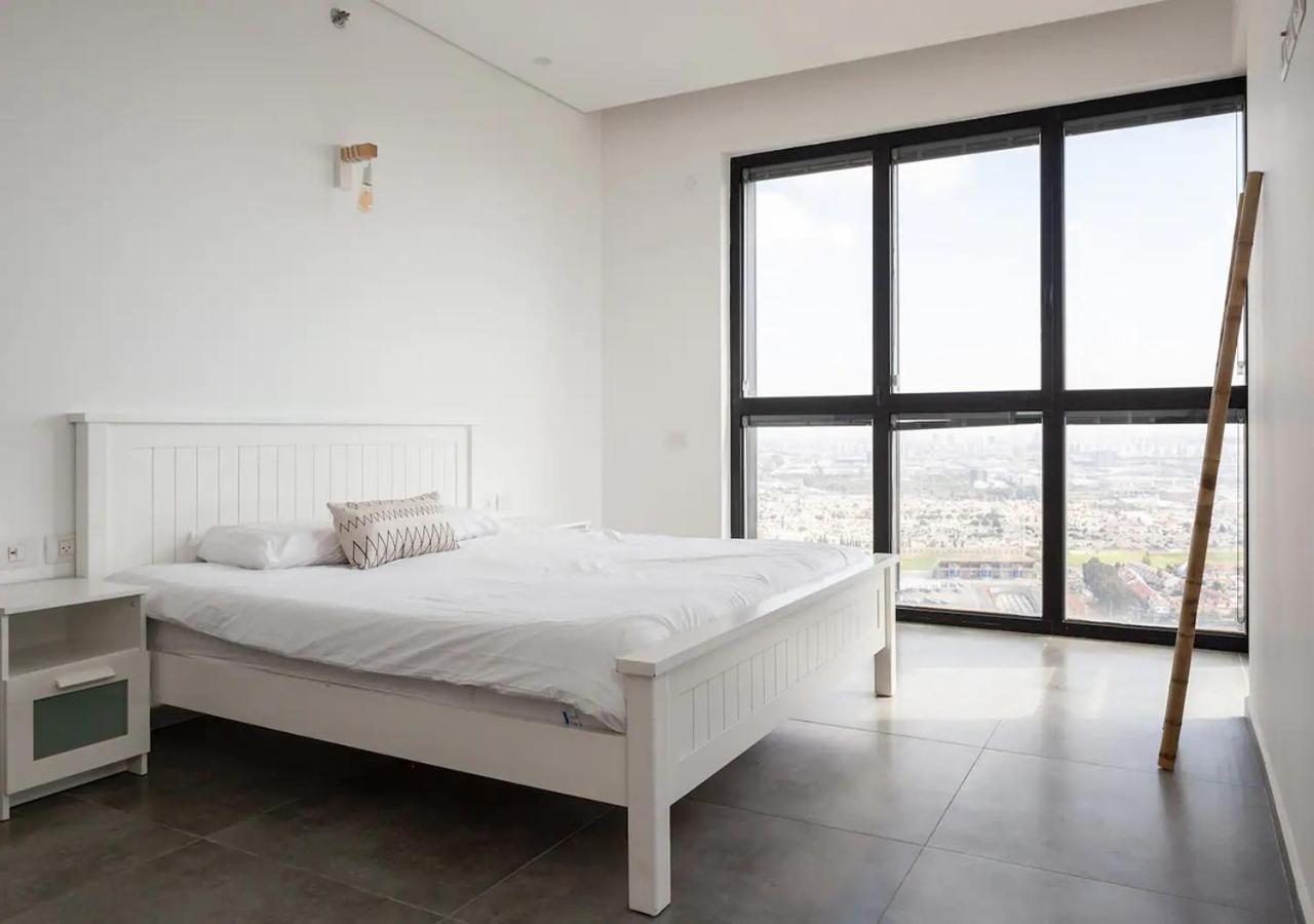 Oַ&O Group- Luxury Penthouse Jacuzzi Sea 36 Floor Apartment บัตยัม ภายนอก รูปภาพ